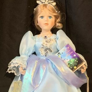 Cinderella Geppeddo Doll Fairy Tale Series Cinderella at the Ball Porcelain Doll